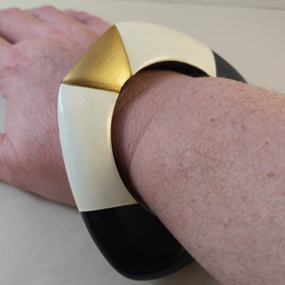 Chic Black, White, and Gold Women's Bracelet - Picture 6 of 11